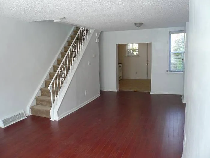 2629 Gerritt St photo 1