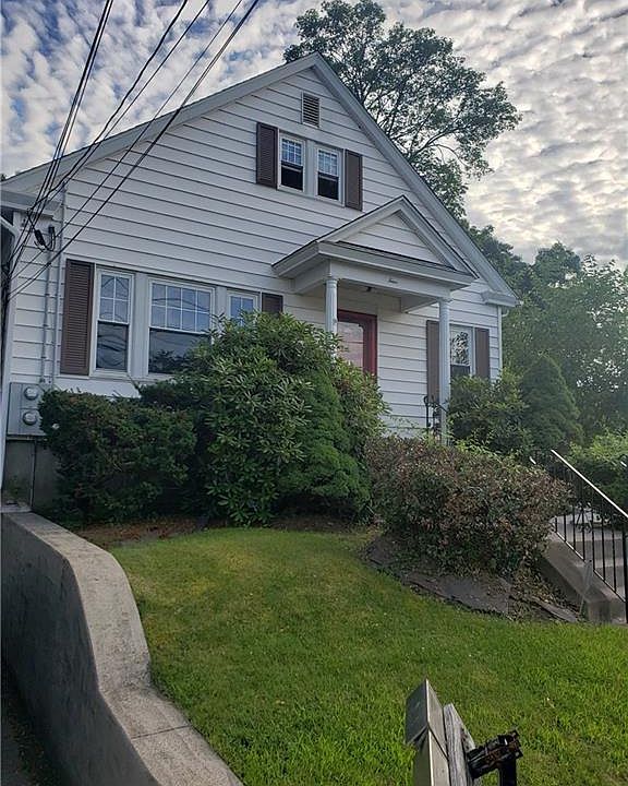 4 Walker St, Lincoln, RI 02865 Zillow