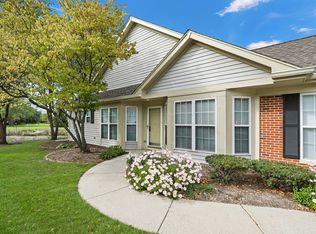 36140 N Springbrook Ln, Gurnee, IL 60031