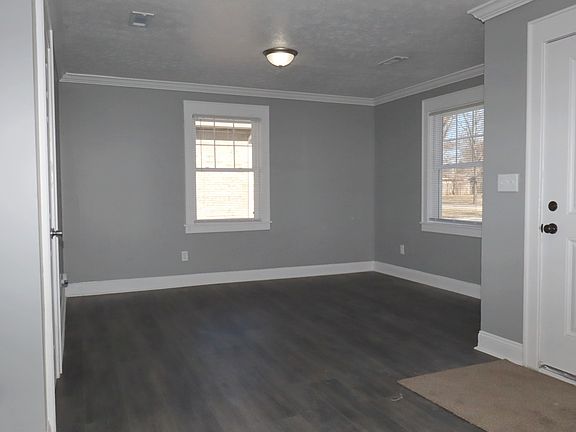 3rd image of 4018 N Edmondson Ave
