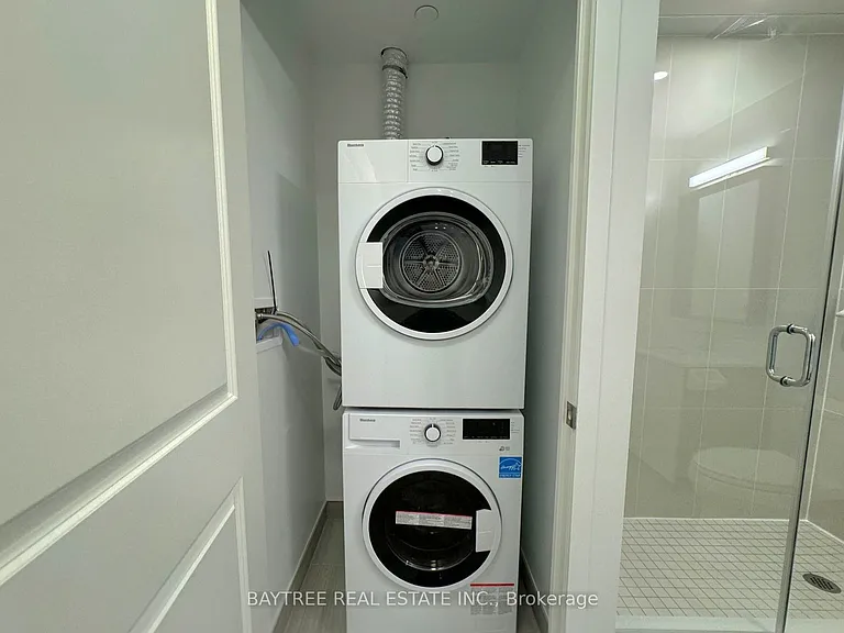 543 Richmond St W #523 — Photo 6