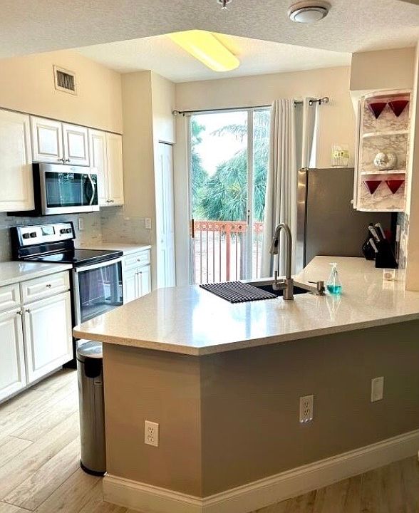1st image of 2046 Alta Meadows Ln APT 1909