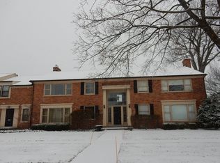 19618 Fleetwood Dr #3, Harper Woods, MI 48225