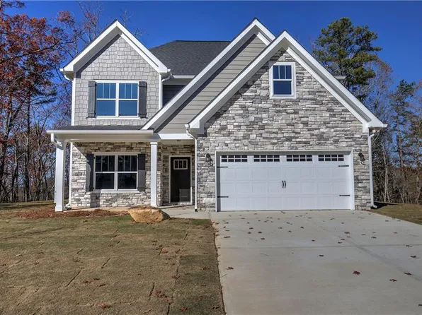 32 Grand Georgian Ct NE, Cartersville, GA 30121
