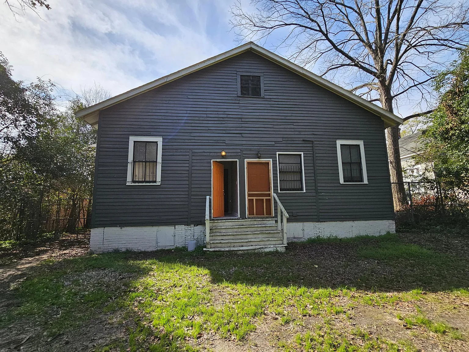 2 bed, 1004 sqft, $725 — Photo 2