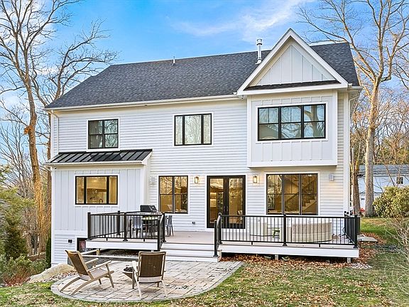 2nd image of 5 Skyview Rd