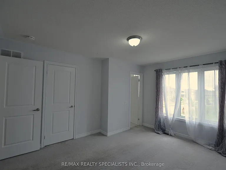74 Dotchson Ave — Photo 25