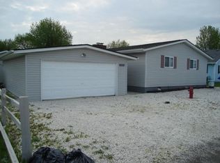 7837 Harmony Ct, Fair Haven, MI 48023