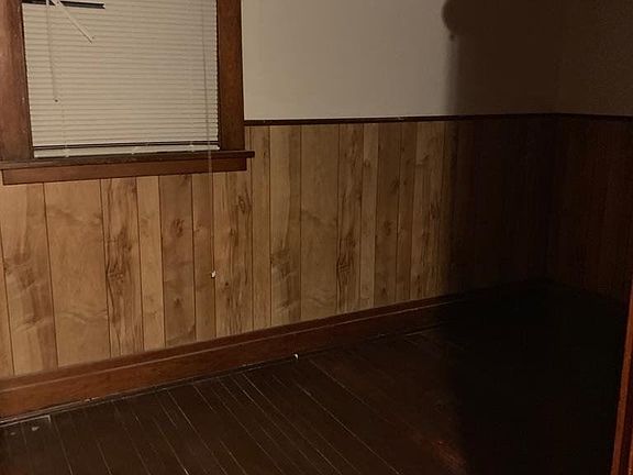 5th image of 82 Comstock Ave