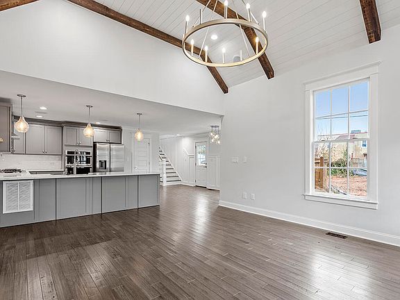 4th image of 520 S Bloodworth St