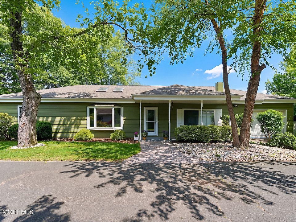 1st image of 22 Walnut Drive