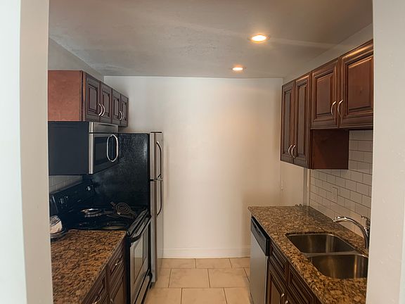 2nd image of 2817 W Horatio St APT 7