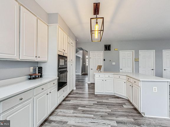 5th image of 7174 N Crest Ct