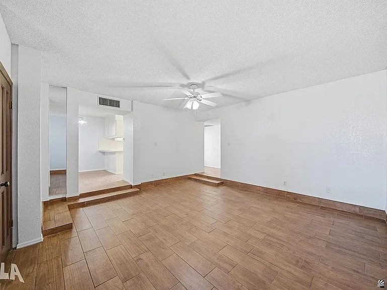 2240 S Elks Ln #18 — Photo 8