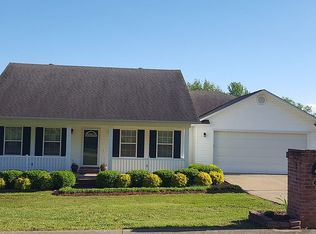 1602 Whispering Oaks Pl, Poplar Bluff, MO 63901