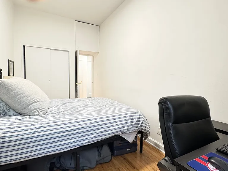 341 E 19th St #2C — Photo 6