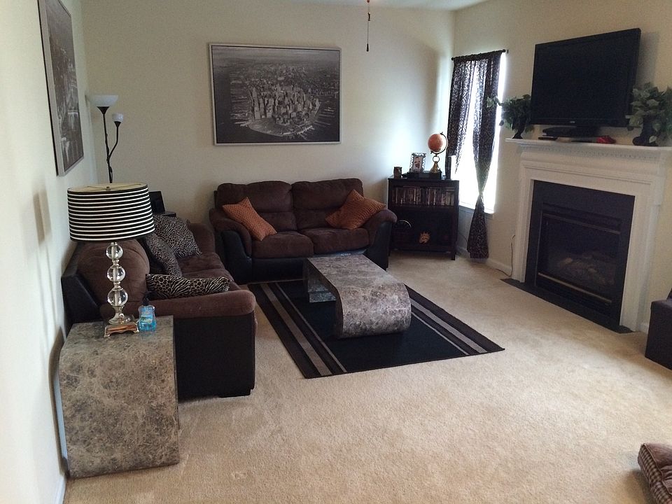 1st image of 106 Douglas Dr