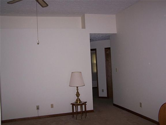 2nd image of 1638 Park Castle Way