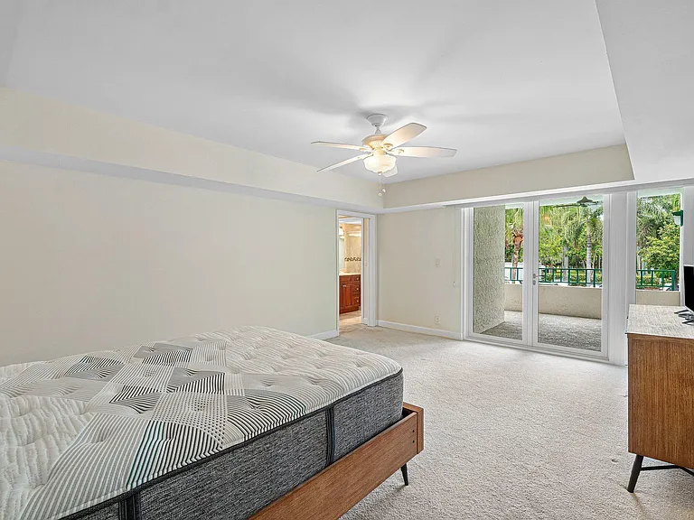 100 SE 5th Ave #216 — Photo 14