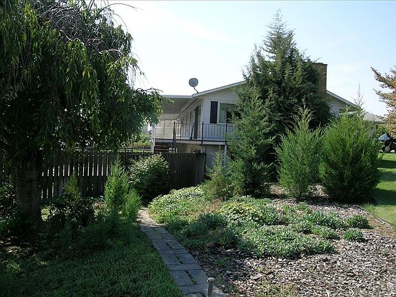 3rd image of 1531 Lydon Ct