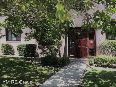 4063 Abourne Rd APT D, Los Angeles, CA, 90008