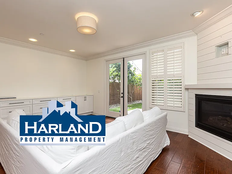 1368 Oliver Ave — Photo 12