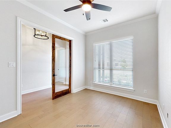 3rd image of 4824 White Ash Ct