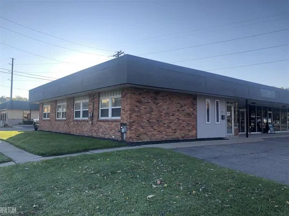 61-71 S Squirrel Rd #61, Auburn Hills, MI 48326