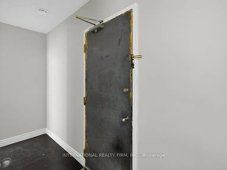 295 Melvin Ave #303 — Photo 7