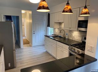 252 Manchester Ave, North Haledon, NJ 07508