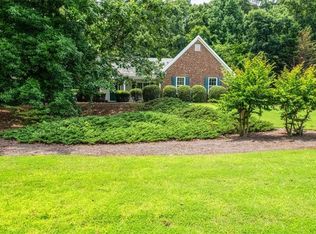 7635 Lanier View Rdg, Cumming, GA 30041