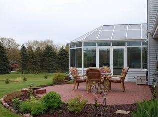 3202 Redbird Ln, Racine, WI 53402