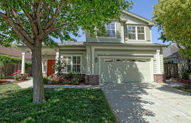1st image of 635 Peachtree Ct