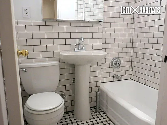 Rented by Citi Habitats | media 39