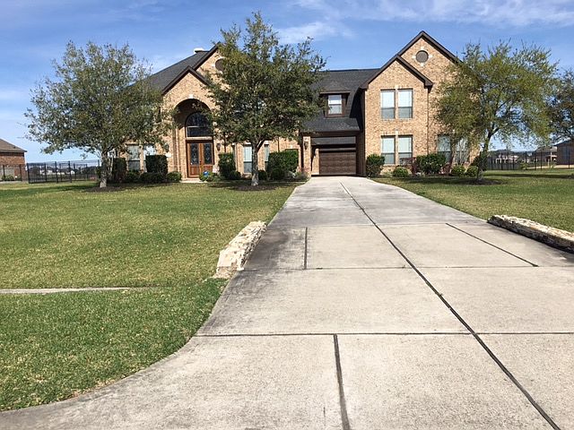 1st image of 1936 Lake Landing Dr