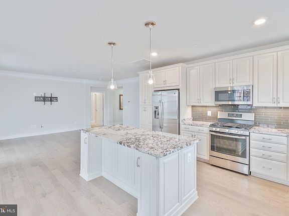 4th image of 21025 Rocky Knoll Sq APT 206