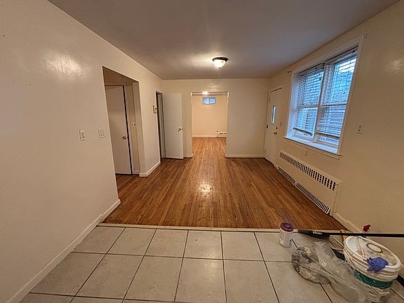 5th image of 62 Sterling Ave #1