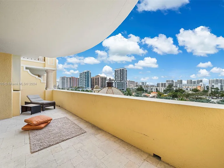 17875 Collins Ave #702 — Photo 36