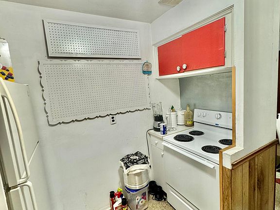 5th image of 1660 NW 1st Avenue