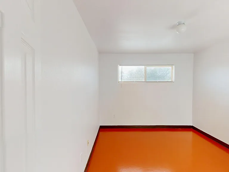 Renovated & Loaded 2 Bed Apts in Ridgecrest- Best Nat. Light in ABQ — Photo 19