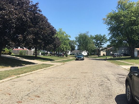 5th image of 344 Canfield Dr