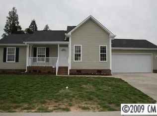 867 Loch Lomond Cir, Concord, NC 28025