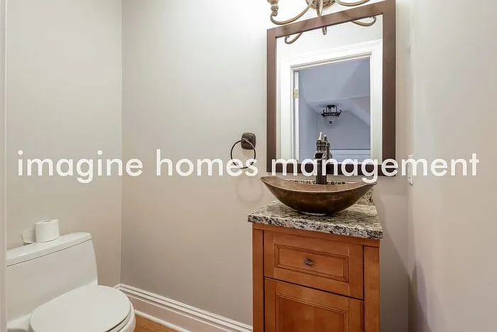 3325 Shenandoah Ave — Photo 9