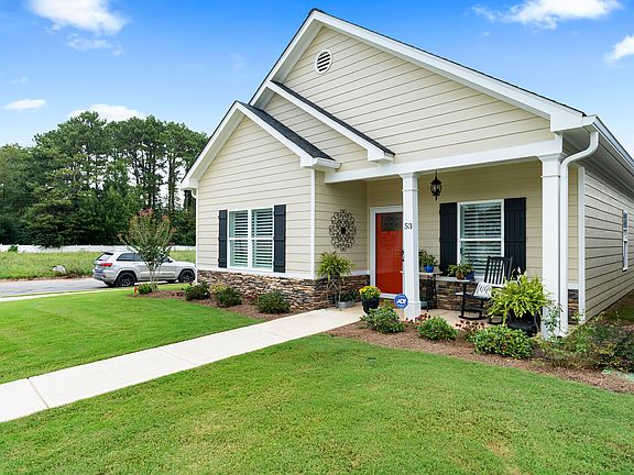 3rd image of 53 Greenway Ln