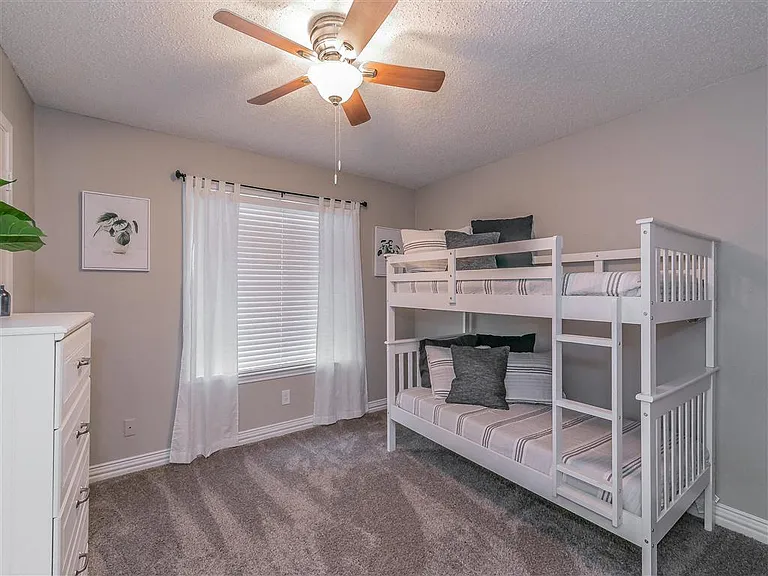 Riata Park Apartments — Photo 59