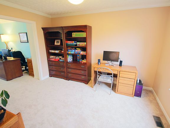 3rd image of 6406 Monaghan Dr