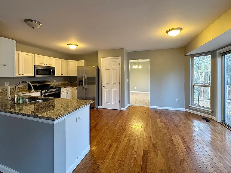 2301 Kingstowne Place Ct — Photo 5