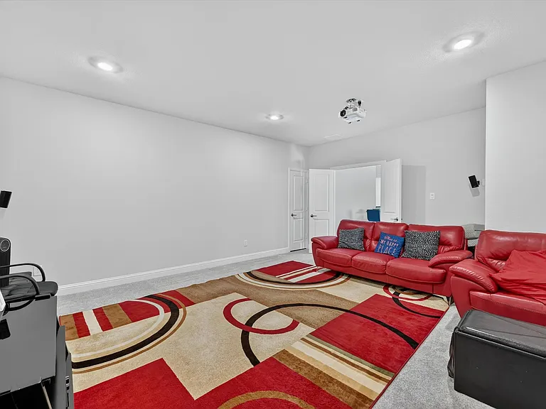 1428 Huckleberry St — Photo 11