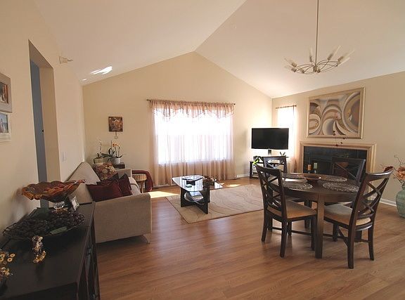 5th image of 1345 Orleans Dr