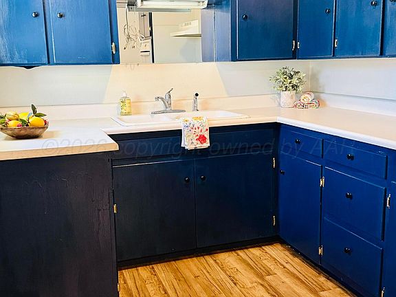 5th image of 206 Cherry Ave